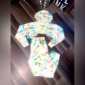 Rule 21 tie-dye outfit